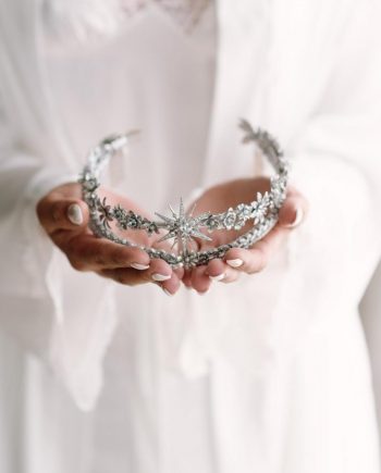 Tiara de novia de orfebreria con cristal de swarosvki